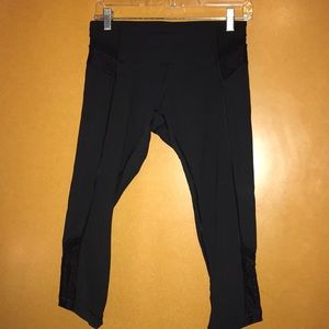 Black lululemon leggings